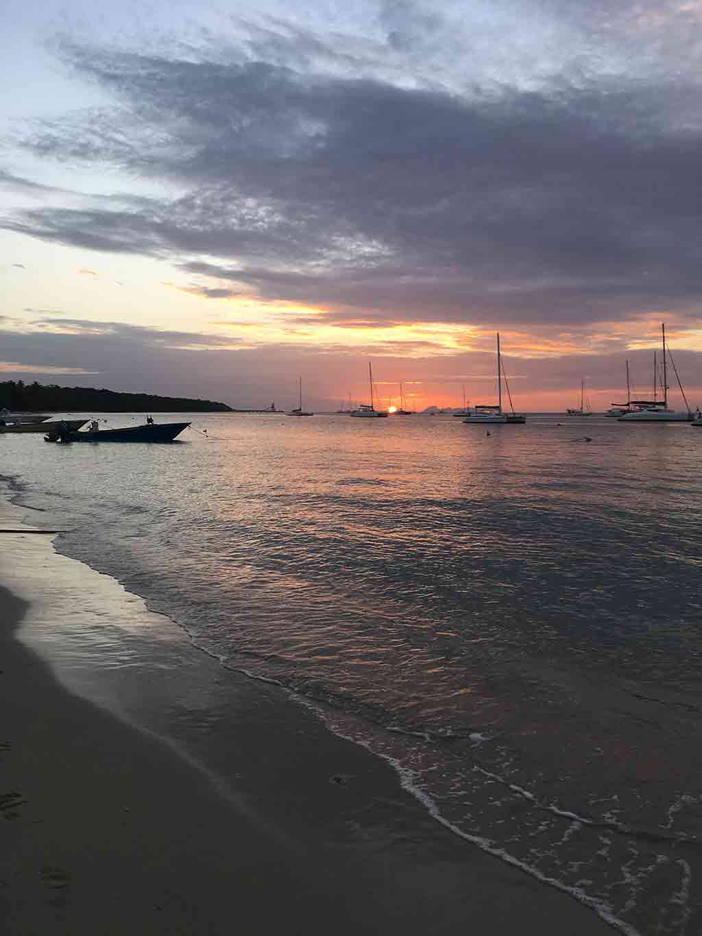 spiaggia-tramonto-caraibi spiaggia-tramonto-caraibi